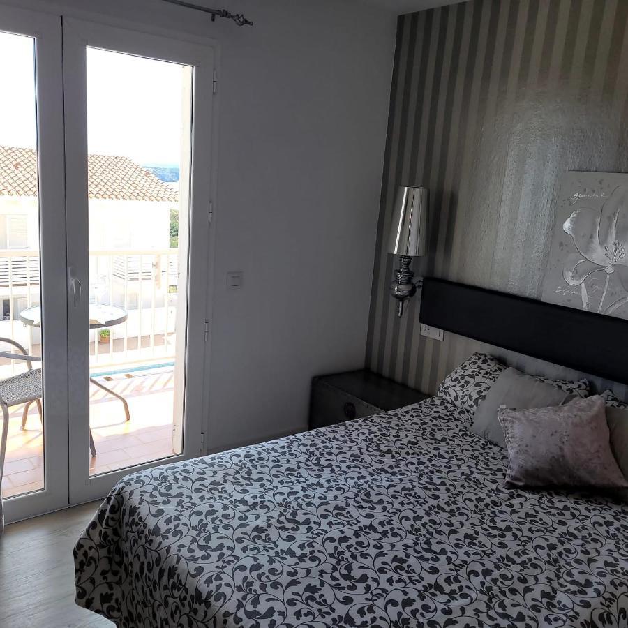 Des Artistes Son Parc Apartment ภายนอก รูปภาพ